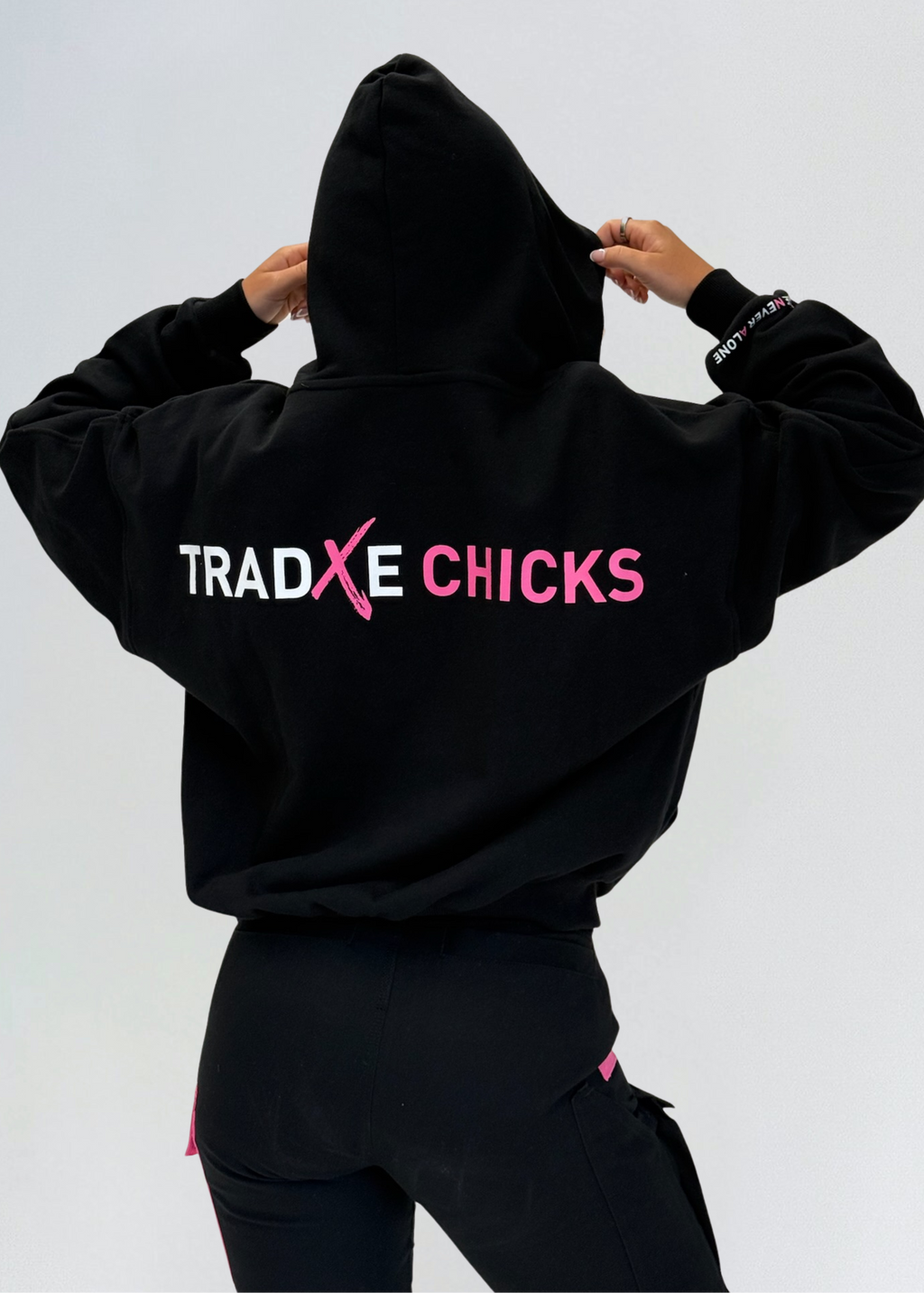 TRADXE CHICKS Hoodie Black